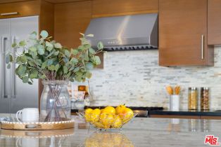 Condominium, 17352 Sunset blvd, Pacific Palisades, CA 90272 - 8