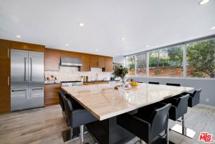 Condominium, 17352 Sunset blvd, Pacific Palisades, CA 90272 - 7