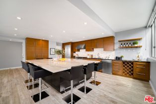 Condominium, 17352 Sunset blvd, Pacific Palisades, CA 90272 - 6