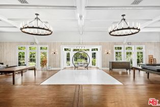 , 2040 Lakeshore dr, Agoura Hills, CA 91301 - 7