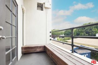 , 1426 Main st, Venice, CA 90291 - 11