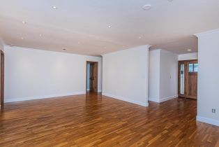 , 3269 Wellesly ave, San Diego, CA 92122 - 7