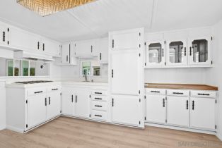 , 1120 East Mission rd, Fallbrook, CA 92028 - 7