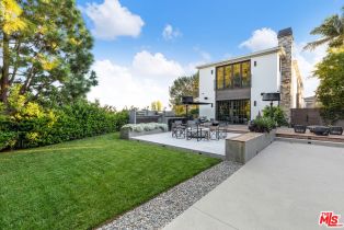 Single Family Residence, 888 Toulon dr, Pacific Palisades, CA 90272 - 38