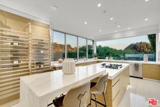 Single Family Residence, 318 Bellino dr, Pacific Palisades, CA 90272 - 37