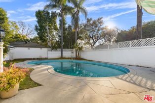 Single Family Residence, 605 Trenton dr, Beverly Hills, CA 90210 - 24