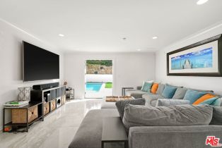 Single Family Residence, 2018 Fairburn ave, Westwood, CA 90025 - 12