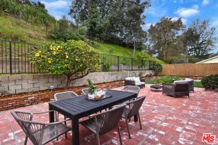 Single Family Residence, 2024 Oak Valley rd, Glendale, CA 91208 - 21