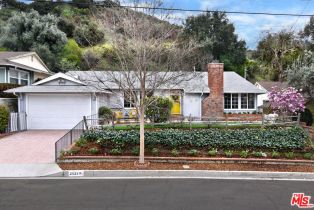 Single Family Residence, 2024 Oak Valley rd, Glendale, CA 91208 - 2