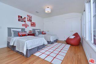 Single Family Residence, 2024 Oak Valley rd, Glendale, CA 91208 - 19