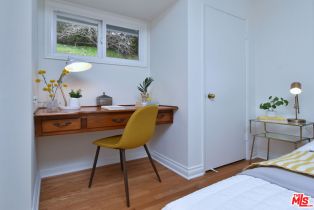 Single Family Residence, 2024 Oak Valley rd, Glendale, CA 91208 - 16