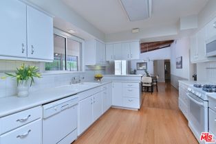 Single Family Residence, 2024 Oak Valley rd, Glendale, CA 91208 - 14