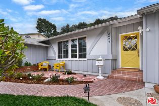 Single Family Residence, 2024 Oak Valley rd, Glendale, CA 91208 - 4