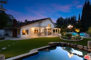 Single Family Residence, 16230 Meadowcrest rd, Sherman Oaks, CA 91403 - 15