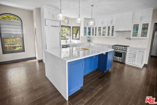 Single Family Residence, 1036 El Medio ave, Pacific Palisades, CA 90272 - 4
