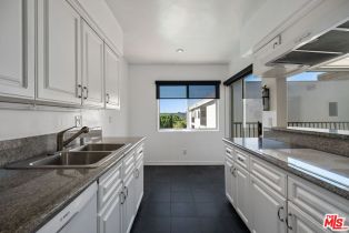 Condominium, 949 Kings rd, West Hollywood , CA 90069 - 15