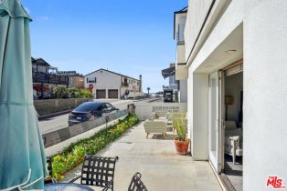 Single Family Residence, 111 39th st, Newport Beach, CA 92663 - 4