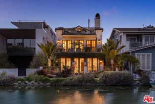 Single Family Residence, 239   Linnie Canal, Venice, CA  Venice, CA 90291
