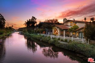 Single Family Residence, 431 Howland Canal, Venice, CA  Venice, CA 90291