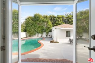 Single Family Residence, 10558 Wellworth ave, Westwood, CA 90024 - 22