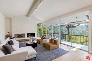 Single Family Residence, 2275 Betty ln, Beverly Hills, CA 90210 - 5