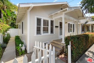 Single Family Residence, 1417 23rd st, Santa Monica, CA 90404 - 4