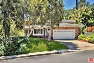 Single Family Residence, 3527 Alana Dr, Sherman Oaks, CA  Sherman Oaks, CA 91403