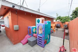 Residential Income, 2010 Spring st, Long Beach, CA 90810 - 9