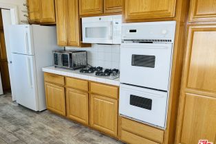 Single Family Residence, 10746 Cranks rd, Culver City, CA 90230 - 14