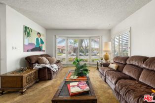 Single Family Residence, 5343 Janisann ave, Culver City, CA 90230 - 7