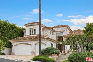 , 1618 Chastain Pkwy, Pacific Palisades, CA 90272 - 2