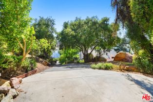 Single Family Residence, 190 Loma Metisse rd, Malibu, CA 90265 - 38