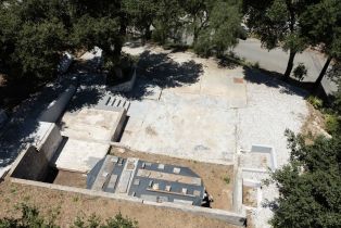 , 27084 Old Chimney rd, Malibu, CA 90265 - 5