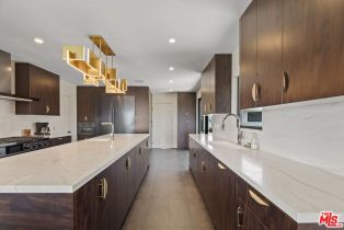 Single Family Residence, 17438 Revello dr, Pacific Palisades, CA 90272 - 9