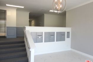 Residential Income, 537 San Vicente blvd, Santa Monica, CA 90402 - 14