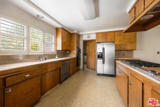 Single Family Residence, 745 Napoli dr, Pacific Palisades, CA 90272 - 4