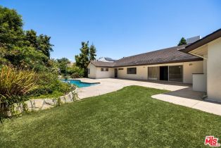 Single Family Residence, 745 Napoli dr, Pacific Palisades, CA 90272 - 9