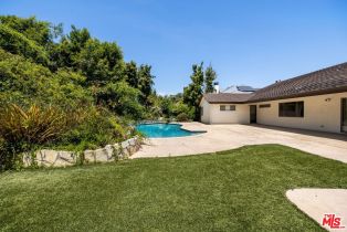 Single Family Residence, 745 Napoli dr, Pacific Palisades, CA 90272 - 10
