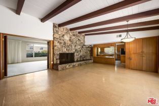 Single Family Residence, 745 Napoli dr, Pacific Palisades, CA 90272 - 5