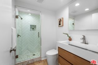 Condominium, 301 Rexford dr, Beverly Hills, CA 90212 - 18