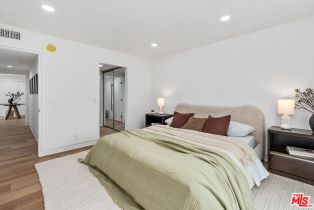 Condominium, 301 Rexford dr, Beverly Hills, CA 90212 - 14