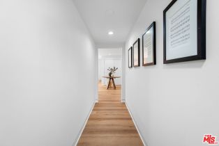 Condominium, 301 Rexford dr, Beverly Hills, CA 90212 - 11