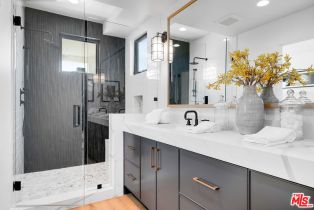 Single Family Residence, 117 25th st, Newport Beach, CA 92663 - 25