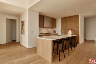 Condominium, 8899 Beverly, West Hollywood , CA 90048 - 6