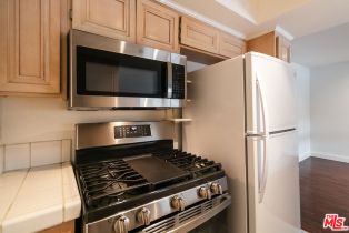 Condominium, 4859 Coldwater Canyon ave, Sherman Oaks, CA 91423 - 14