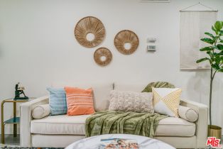 , 11108 Summertime ln, Culver City, CA 90230 - 4