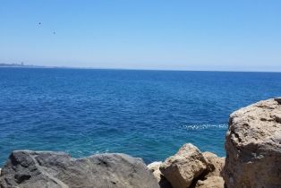 , 3930 Topanga Canyon blvd, Malibu, CA 90265 - 2