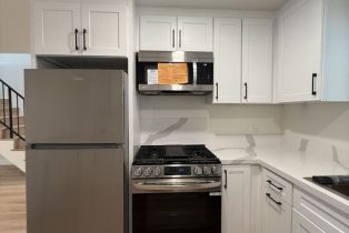 , 310 Providencia ave, Burbank, CA 91502 - 4