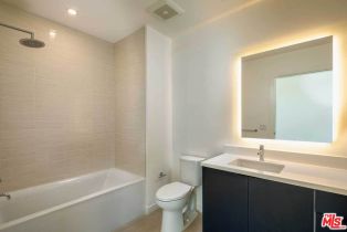 , 3223 Wilshire, Santa Monica, CA 90403 - 8