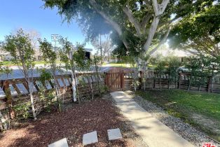 Single Family Residence, 10801 Galvin st, Culver City, CA 90230 - 6